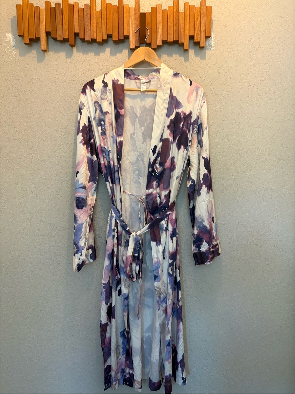Stars Above Abstract Floral Satin Robe - Purple & Cream Wrap
